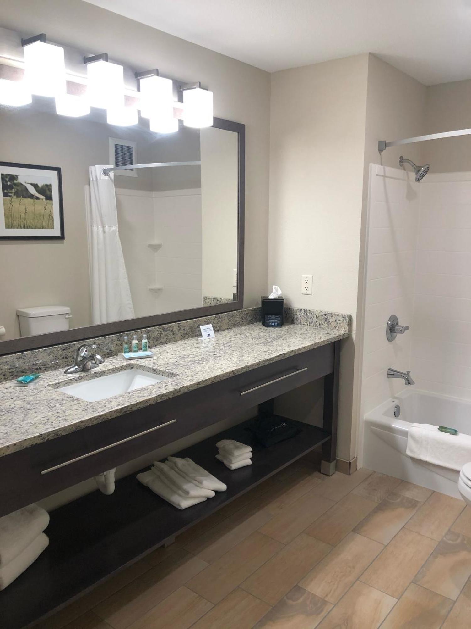 Grandstay Hotel & Suites Rock Valley Quarto foto